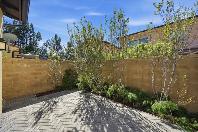 73 Island Coral, Irvine, CA 92620