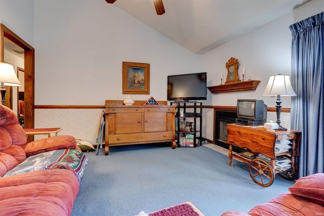 1084 W Star Circle, Santa Claus, IN 47579