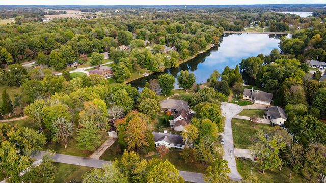 1084 W Star Circle, Santa Claus, IN 47579