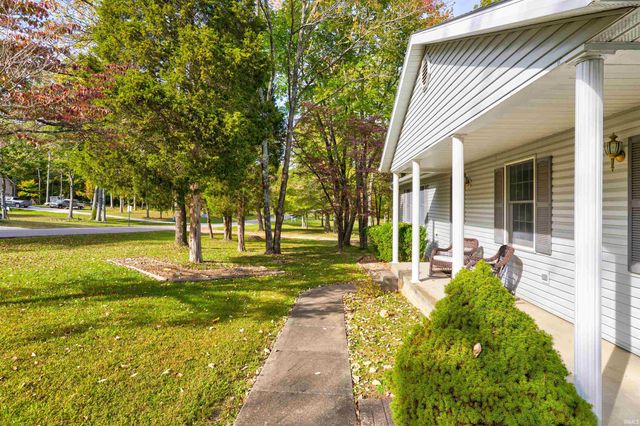 1084 W Star Circle, Santa Claus, IN 47579