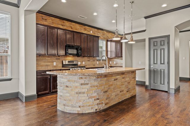 682 Cannon Drive, Fate, TX 75087
