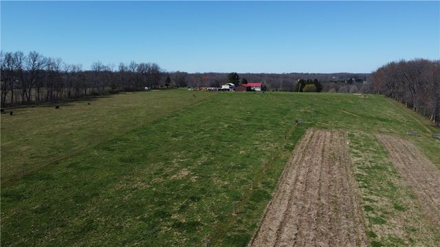 Lot 2, 831 W Old Rt 422, Franklin Twp, PA 16001