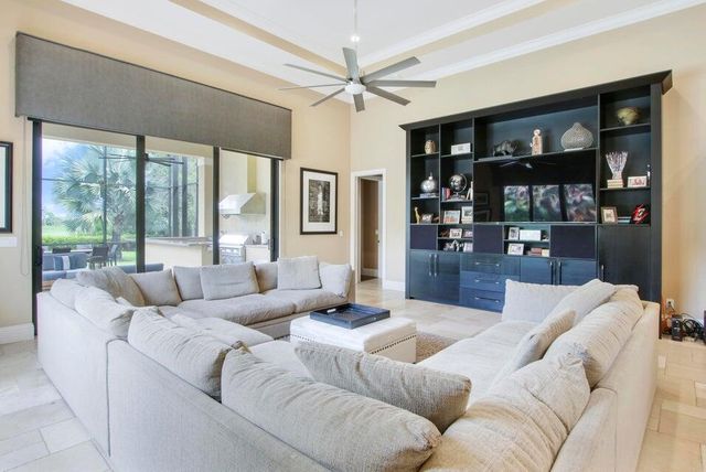 18337 SE Old Trail Drive W, Jupiter, FL 33478