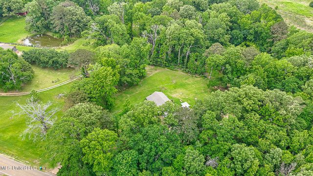 18899 Midway Road, Terry, MS 39170
