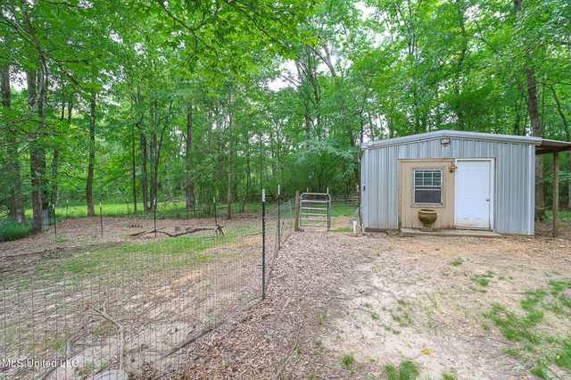 18899 Midway Road, Terry, MS 39170