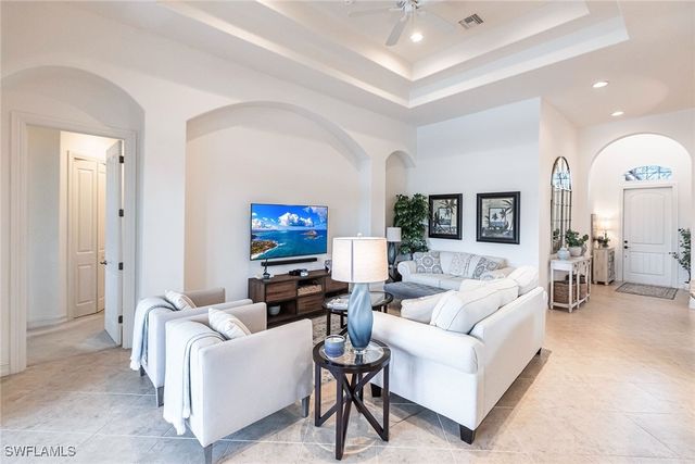 7863 Valencia CT, Naples, FL 34113