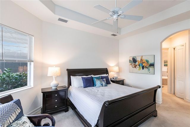 7863 Valencia CT, Naples, FL 34113