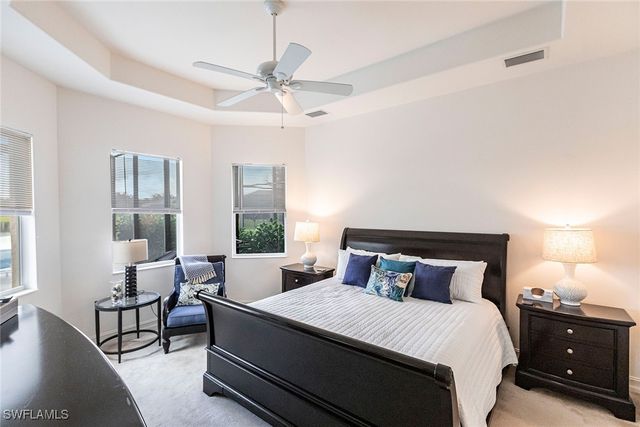 7863 Valencia CT, Naples, FL 34113