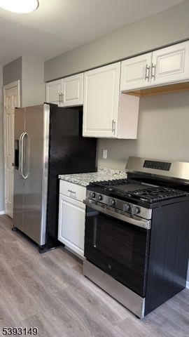 324 Sharon Garden Ct, Woodbridge Twp., NJ 07095