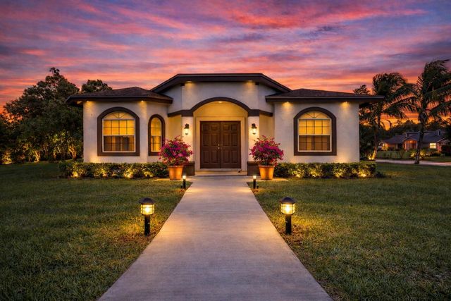 6934 Grapeview Boulevard, The Acreage, FL 33470