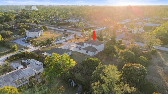 6934 Grapeview Boulevard, The Acreage, FL 33470