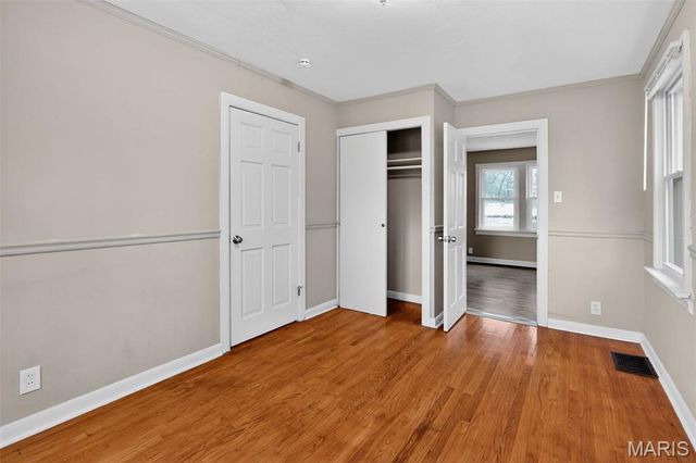 7046 Roslyn Drive, St Louis, MO 63136