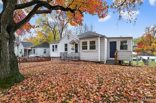 7046 Roslyn Drive, St Louis, MO 63136