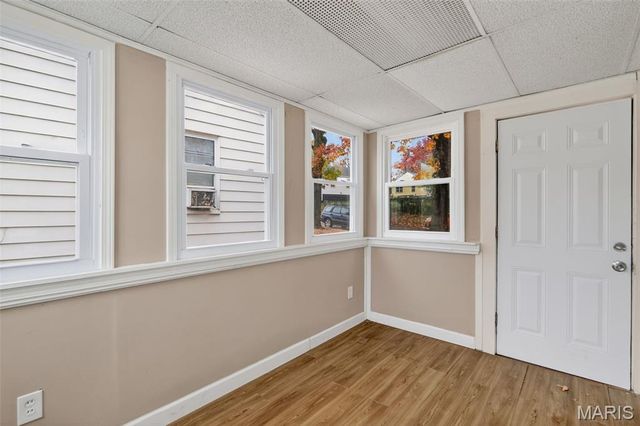 7046 Roslyn Drive, St Louis, MO 63136