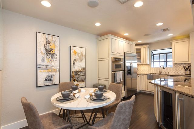 2410 Enfield RD 10, Austin, TX 78703