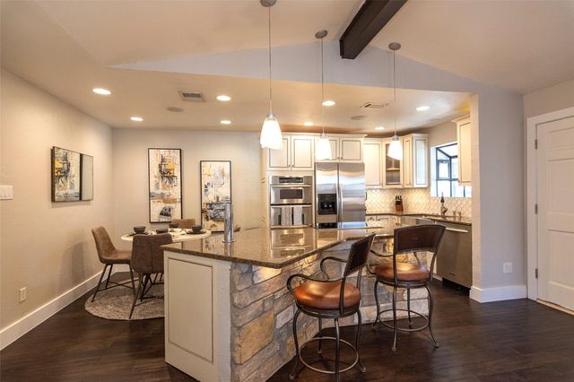 2410 Enfield RD 10, Austin, TX 78703