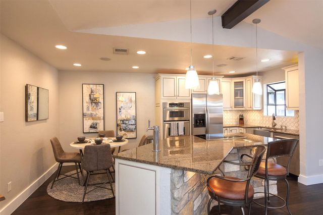 2410 Enfield RD 10, Austin, TX 78703