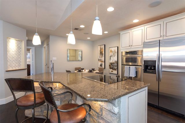 2410 Enfield RD 10, Austin, TX 78703