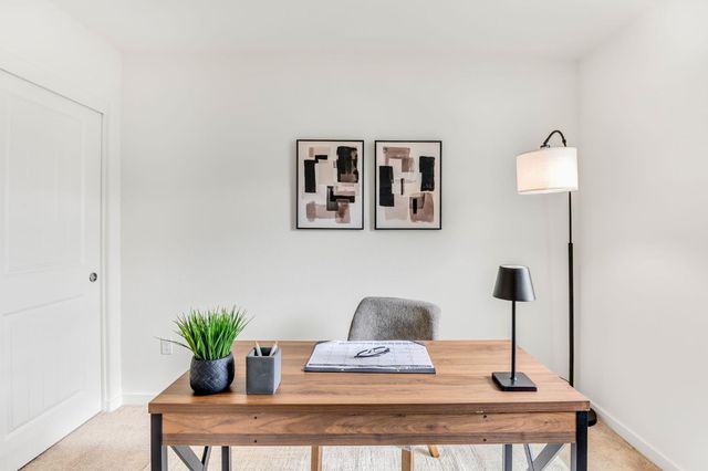 10946 International Dr, Rancho Cordova, CA 95670