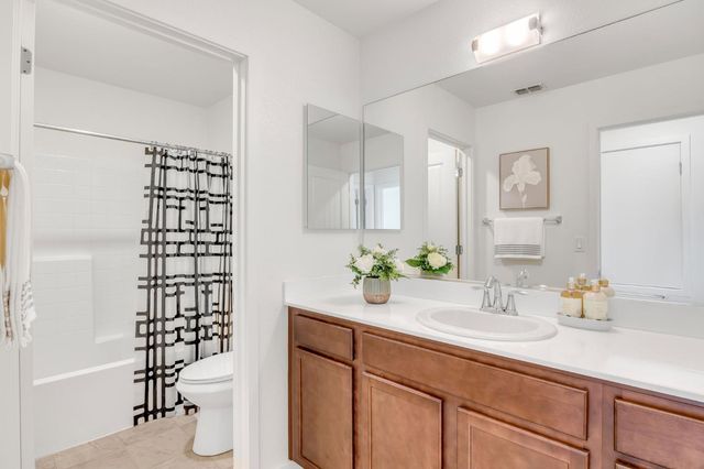 10946 International Dr, Rancho Cordova, CA 95670