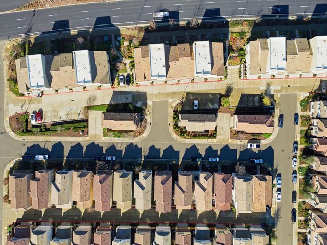 10946 International Dr, Rancho Cordova, CA 95670