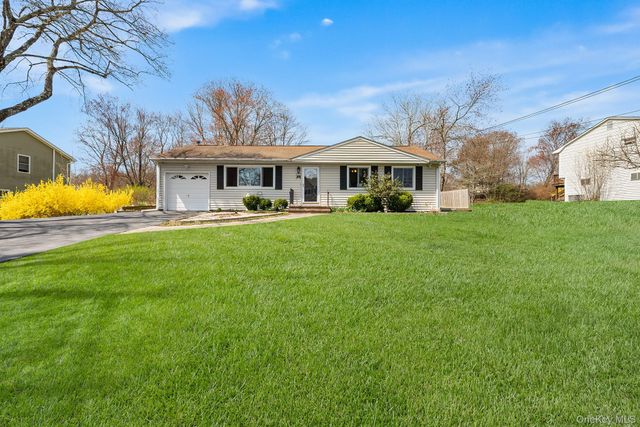 3453 Flanders Drive, Yorktown Heights, NY 10598