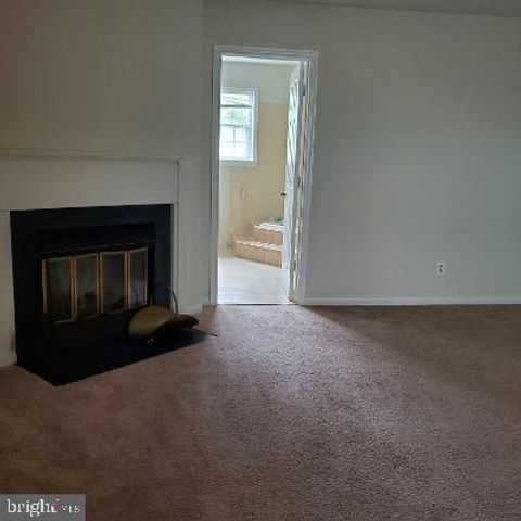 1232 N VERNON ST, Arlington, VA 22201