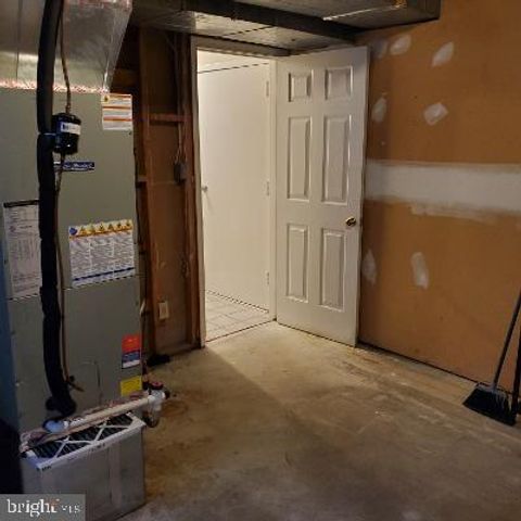 1232 N VERNON ST, Arlington, VA 22201