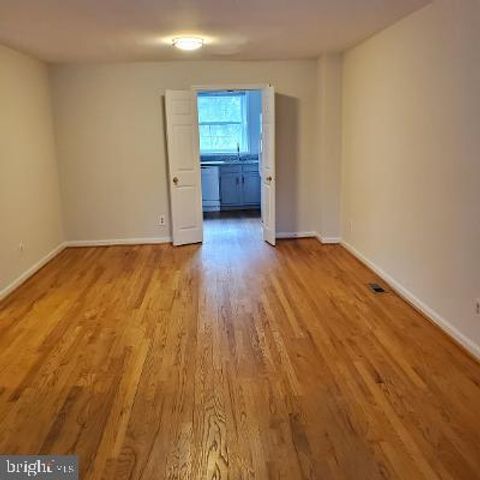 1232 N VERNON ST, Arlington, VA 22201