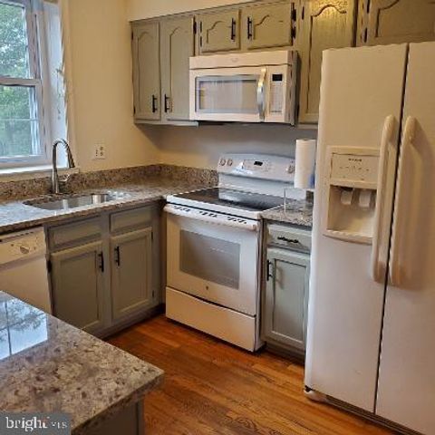 1232 N VERNON ST, Arlington, VA 22201