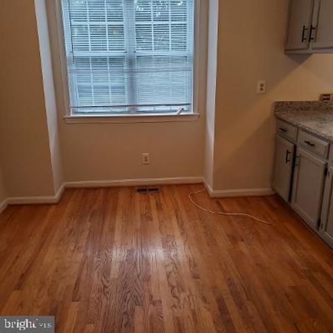 1232 N VERNON ST, Arlington, VA 22201