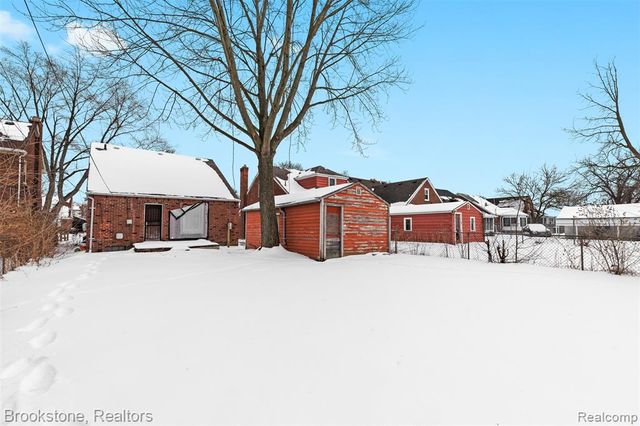 16167 Gilchrist Street, Detroit, MI 48235