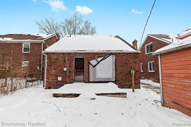 16167 Gilchrist Street, Detroit, MI 48235