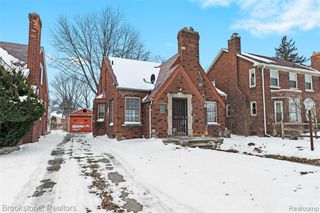 16167 Gilchrist Street, Detroit, MI 48235