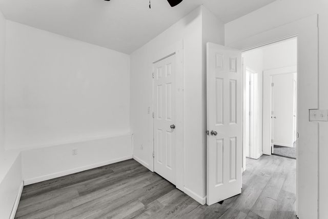 1201 W Chase Street, Springfield, MO 65803