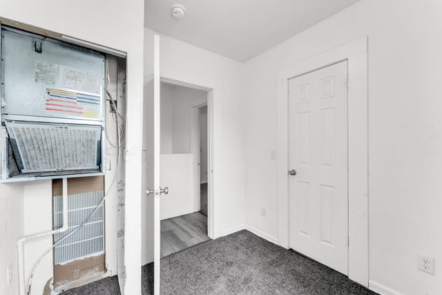 1201 W Chase Street, Springfield, MO 65803