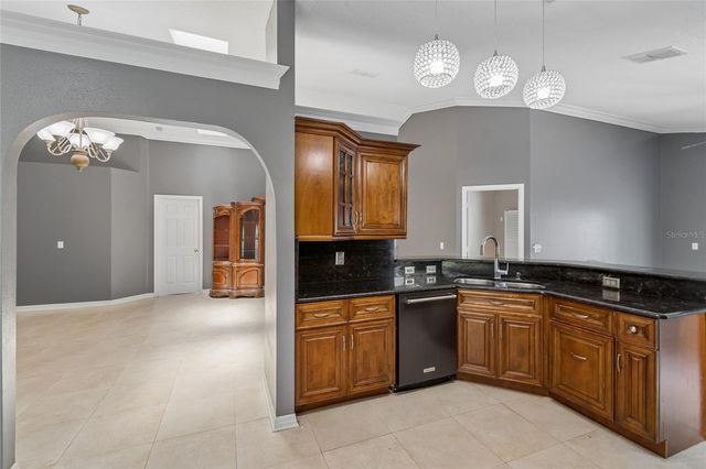 1008 OLD BARN ROAD, Orlando, FL 32825
