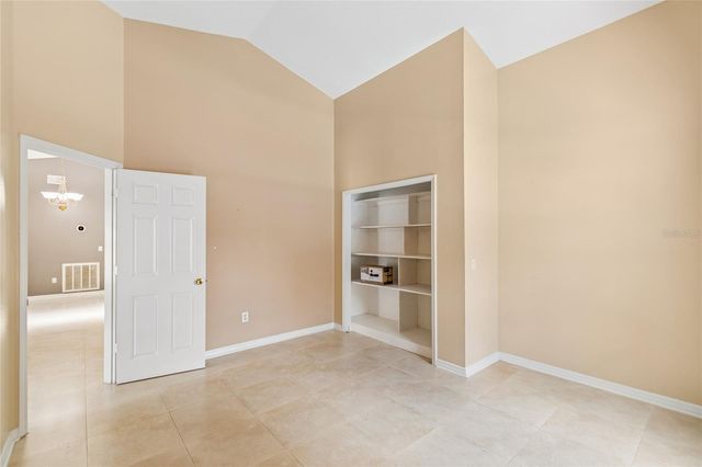 1008 OLD BARN ROAD, Orlando, FL 32825