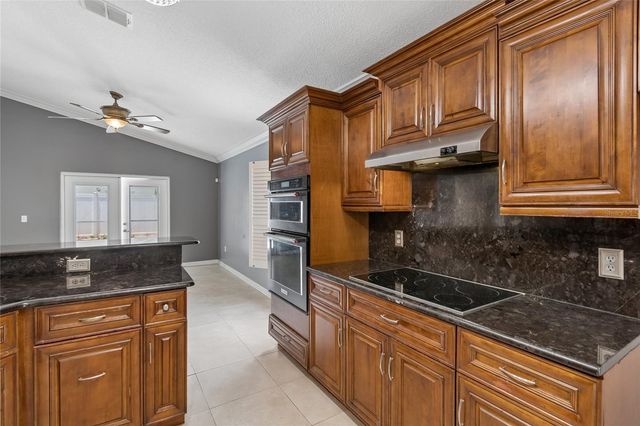 1008 OLD BARN ROAD, Orlando, FL 32825