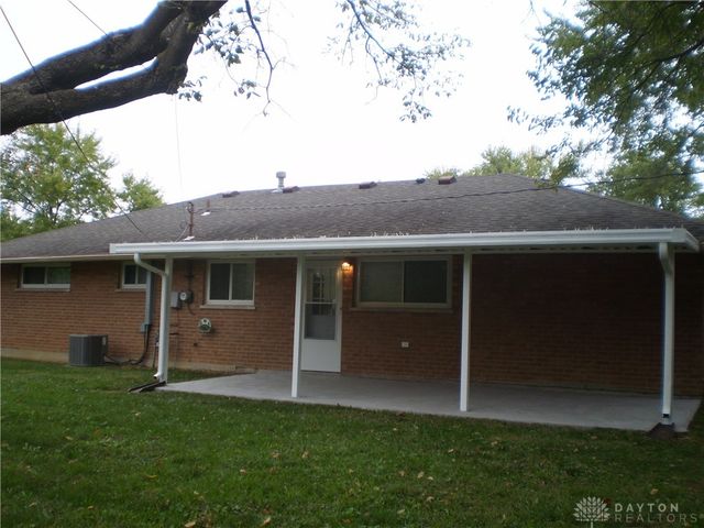 5041 Pepper Drive, Huber Heights, OH 45424