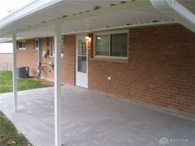 5041 Pepper Drive, Huber Heights, OH 45424