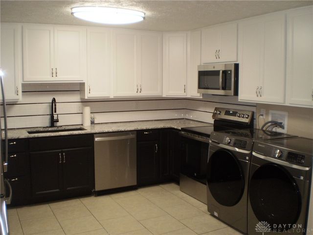 5041 Pepper Drive, Huber Heights, OH 45424