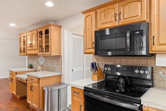 7628 40th Avenue Ct E, Puyallup, WA 98443