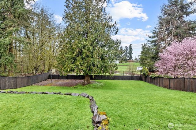 7628 40th Avenue Ct E, Puyallup, WA 98443