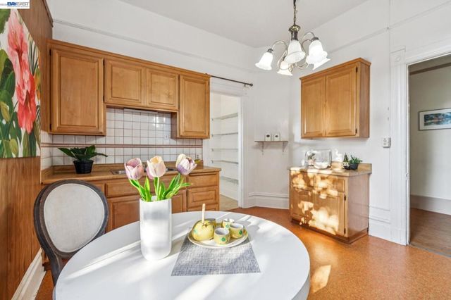 1801 Buena Vista Ave, Alameda, CA 94501