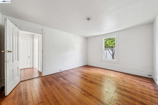 1801 Buena Vista Ave, Alameda, CA 94501
