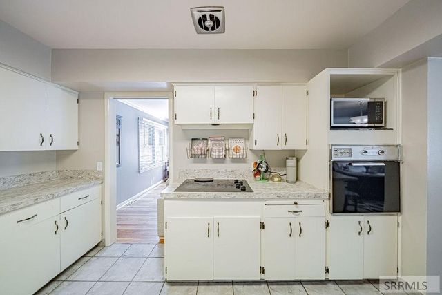 240 Tautphaus Drive, Idaho Falls, ID 83402