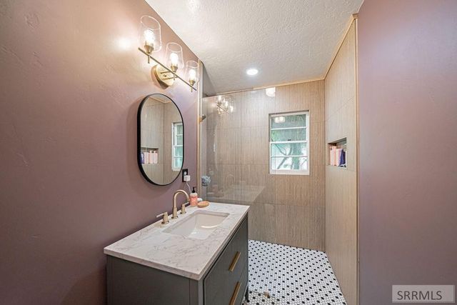 240 Tautphaus Drive, Idaho Falls, ID 83402