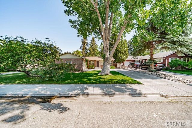 240 Tautphaus Drive, Idaho Falls, ID 83402