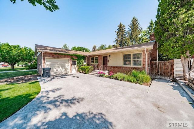 240 Tautphaus Drive, Idaho Falls, ID 83402